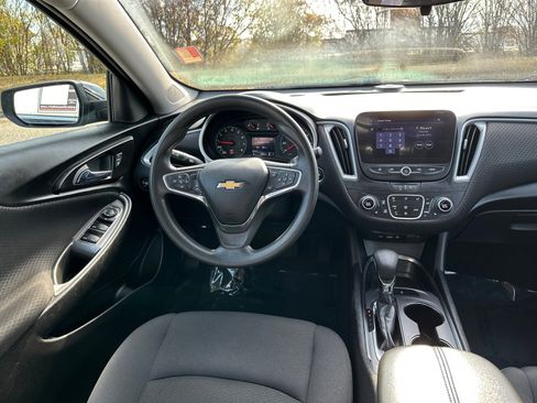 Used 2023 Chevrolet Malibu LT image 22