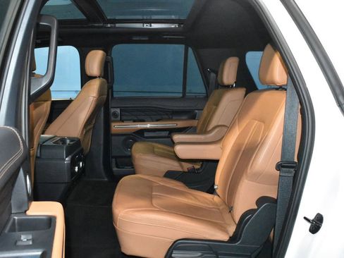 Used 2024 Ford Expedition Max Platinum image 20