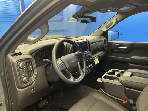 New 2026 Chevrolet Silverado 1500 Custom Trail Boss w/ LPO, Dark Essentials Package AWD/4WD image 11