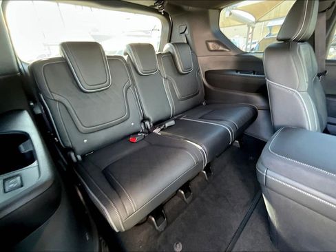 Certified 2026 INFINITI QX80 Autograph w/ Premium Cargo Package AWD/4WD image 40