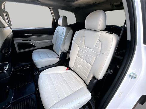 Used 2022 Kia Telluride SX w/ SX Prestige Package AWD/4WD image 21