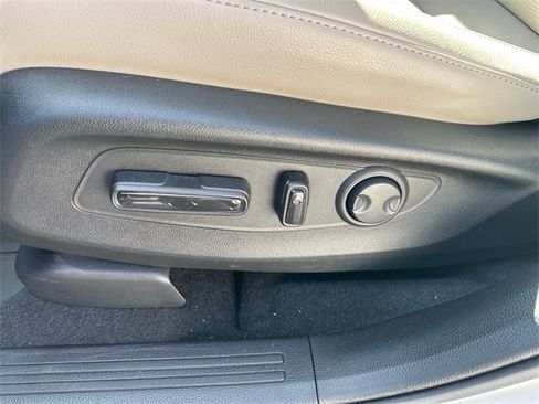 Used 2026 Honda CR-V EX-L image 16