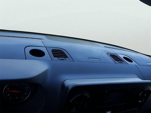 Used 2024 Mercedes-Benz Sprinter 3500 image 29