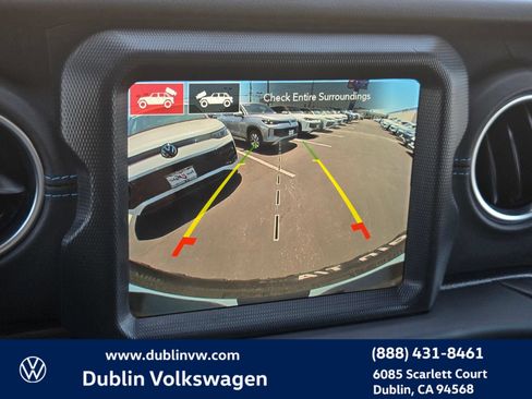 Used 2023 Jeep Wrangler Unlimited Rubicon 4xe w/ Cold Weather Group AWD/4WD image 16