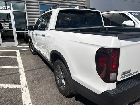 Used 2023 Honda Ridgeline RTL-E image 6
