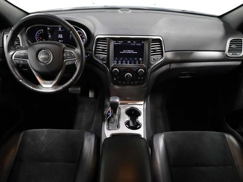 Used 2018 Jeep Grand Cherokee Altitude AWD/4WD image 23