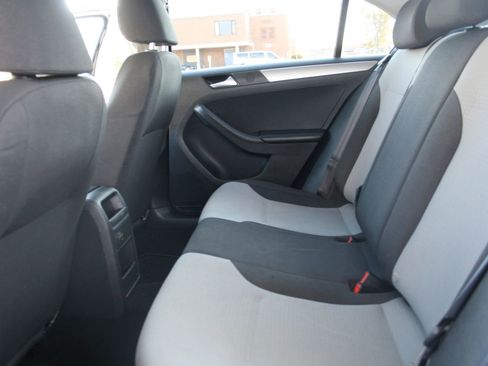 Used 2017 Volkswagen Jetta S image 14