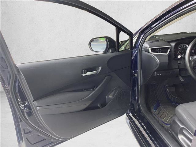 Used 2020 Toyota Corolla LE FWD image 18