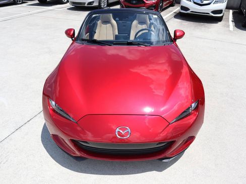 Used 2016 MAZDA MX-5 Miata Grand Touring RWD image 11