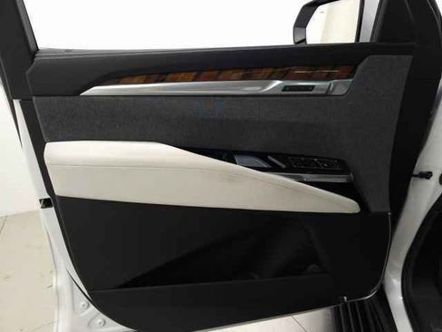 Certified 2025 Cadillac Escalade Sport Platinum image 18