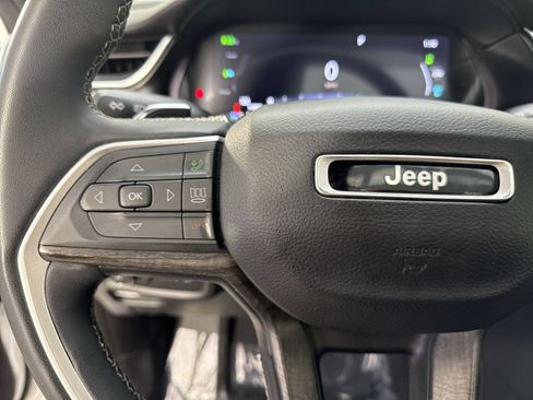 Used 2024 Jeep Grand Cherokee Limited 4xe AWD/4WD image 12