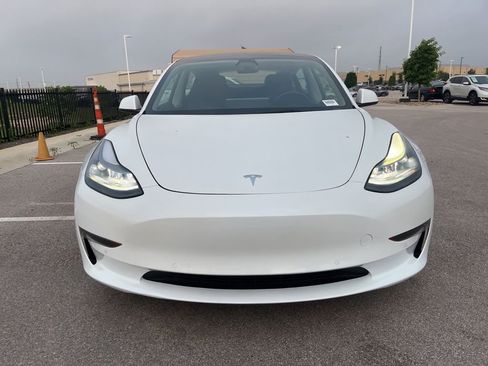 Used 2022 Tesla Model 3 RWD image 2