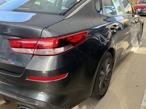 Used 2020 Kia Optima LX image 7