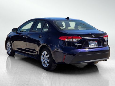 Used 2023 Toyota Corolla LE image 6