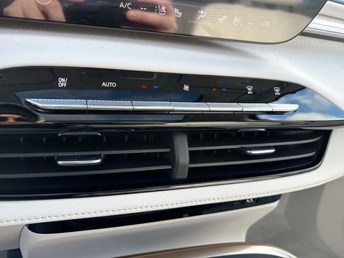 New 2026 Buick Enclave Avenir w/ Super Cruise Package image 17