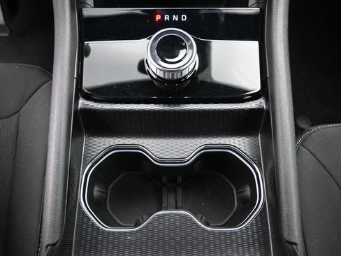 Used 2024 Jeep Grand Cherokee Laredo image 21