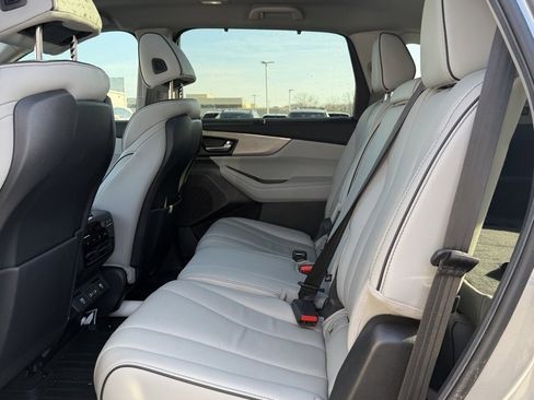 Certified 2023 Acura MDX SH-AWD w/ Advance Package image 10