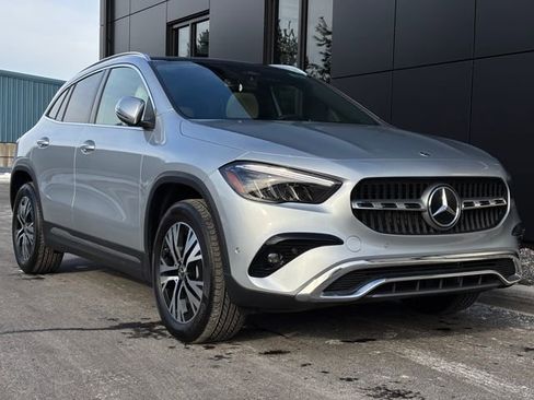 Used 2025 Mercedes-Benz GLA 250 4MATIC image 19