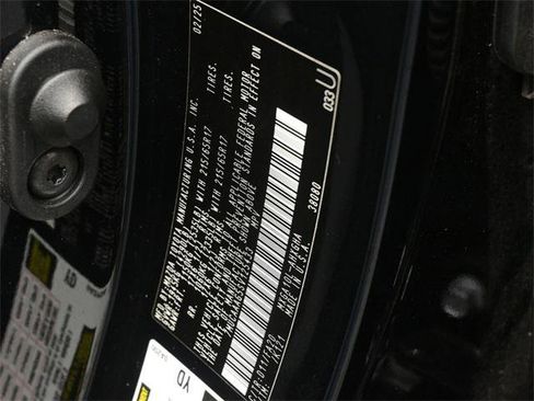 Certified 2025 Toyota Corolla Cross LE image 20