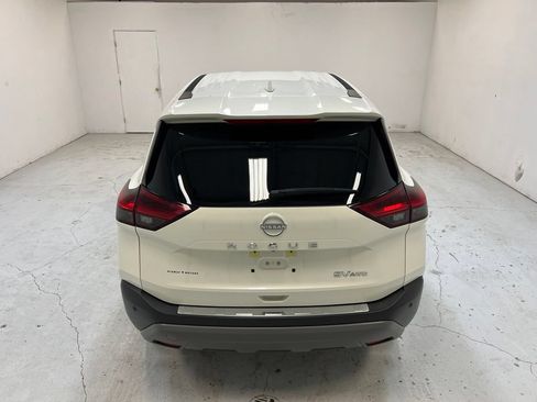 Used 2023 Nissan Rogue SV AWD/4WD image 4