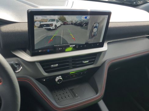 Certified 2025 Ford Explorer ST image 28