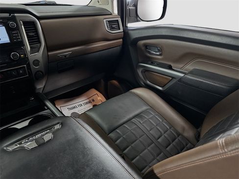 Used 2018 Nissan Titan Platinum Reserve image 22