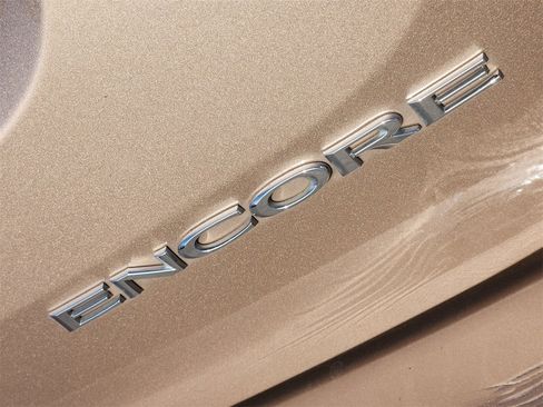 Used 2018 Buick Encore Preferred image 10