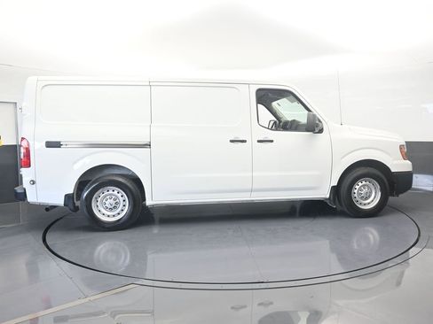 Used 2020 Nissan NV 1500 S image 7