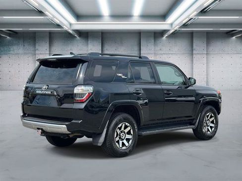 Used 2019 Toyota 4Runner TRD Off-Road AWD/4WD image 28