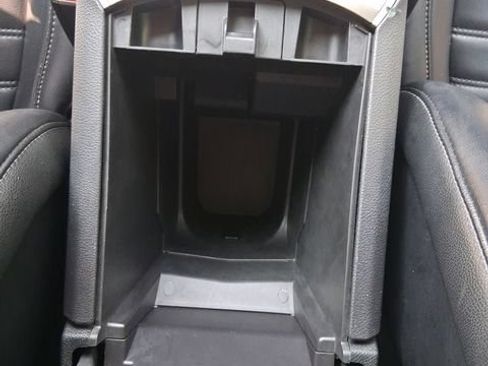 Used 2024 Ford Edge SEL AWD/4WD image 15