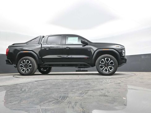 New 2025 GMC Canyon AT4 w/ Nightfall Edition image 39