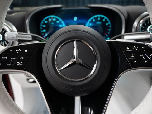 New 2026 Mercedes-Benz Maybach SL 680 image 22