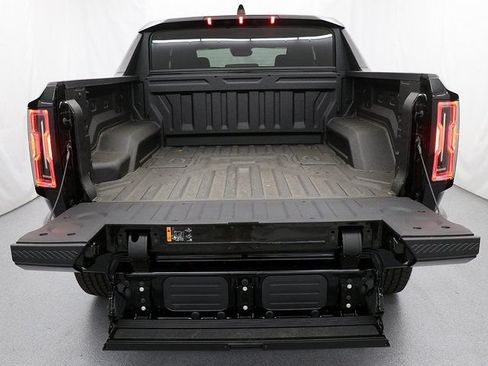 New 2025 GMC Hummer EV 2X AWD/4WD image 8