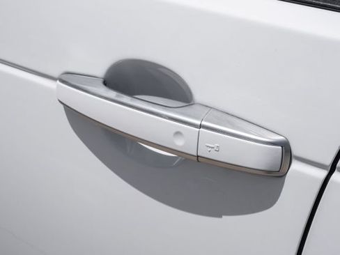 Used 2019 Land Rover Discovery HSE Luxury AWD/4WD image 59