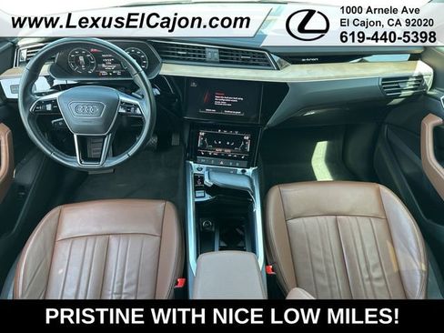 Used 2024 Audi Q8 e-tron Premium AWD/4WD image 17
