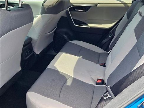 Used 2019 Toyota RAV4 XLE w/ Convenience Package AWD/4WD image 19