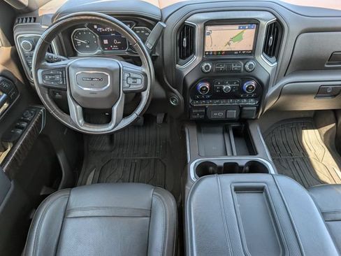 Used 2019 GMC Sierra 1500 Denali w/ Denali Ultimate Package AWD/4WD image 8