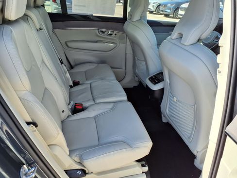 New 2026 Volvo XC90 B6 Ultra w/ Protection Package image 10