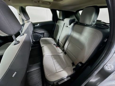 Used 2020 Ford Escape SE image 26