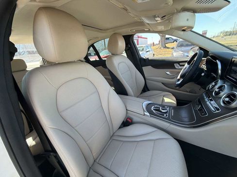 Used 2018 Mercedes-Benz C 300 C 300 image 17