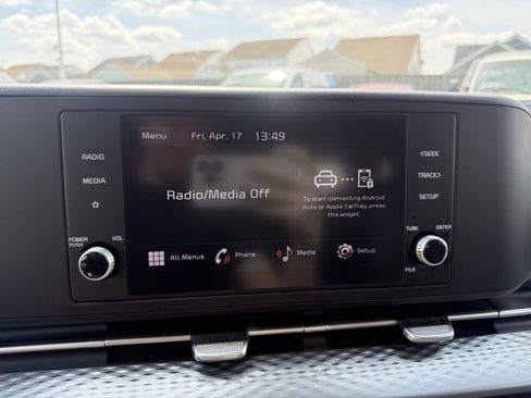 Used 2024 Kia Carnival LX FWD image 20