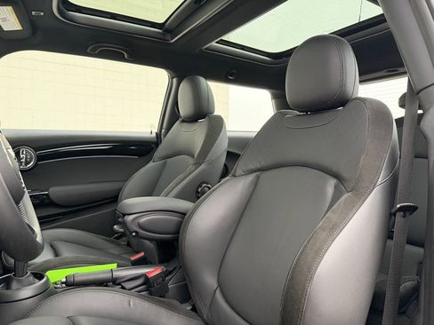 Certified 2023 MINI Cooper S image 5