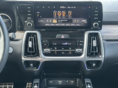 Used 2022 Kia Sorento SX Prestige AWD/4WD image 25