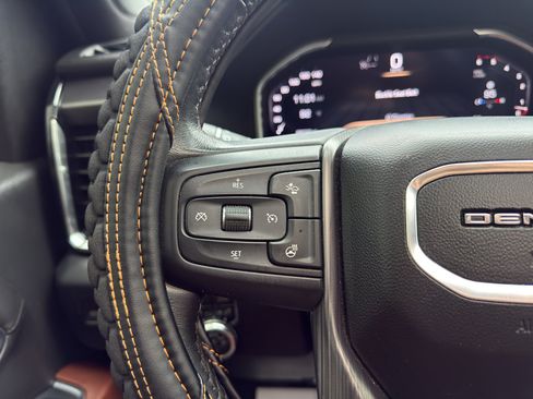 Used 2024 GMC Sierra 2500 Denali Ultimate w/ Max Trailering Package AWD/4WD image 27