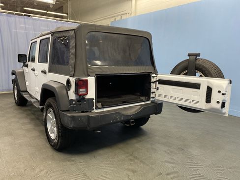 Certified 2016 Jeep Wrangler Unlimited Sport w/ Quick Order Package 24S image 28