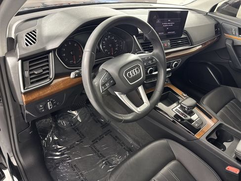 Used 2023 Audi Q5 2.0T Premium w/ Convenience Package AWD/4WD image 23