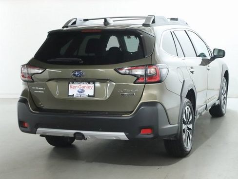 Used 2024 Subaru Outback Touring AWD/4WD image 46