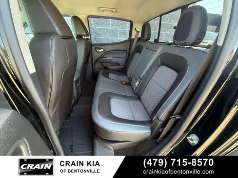 Used 2017 Chevrolet Colorado Z71 w/ Z71 Midnight Edition image 25