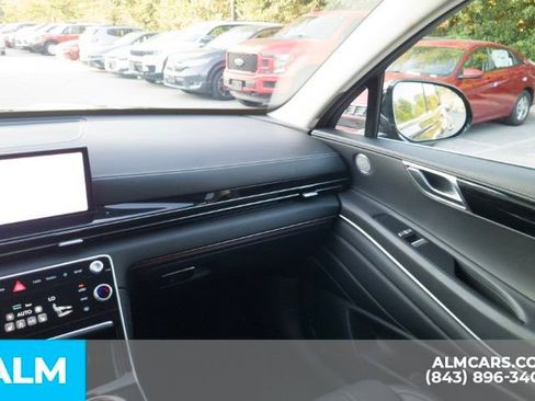 Used 2025 Genesis GV80 2.5T Standard image 21