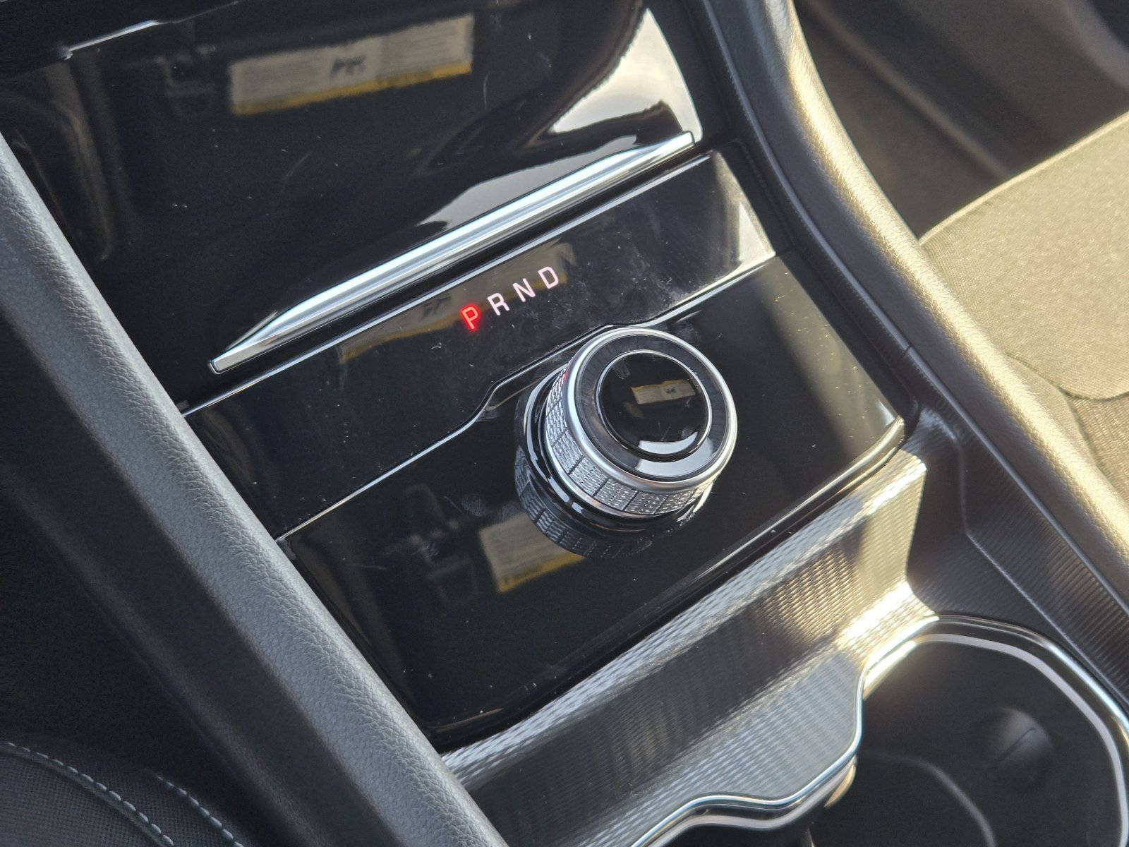New 2027 Jeep Grand Cherokee Laredo X RWD image 19